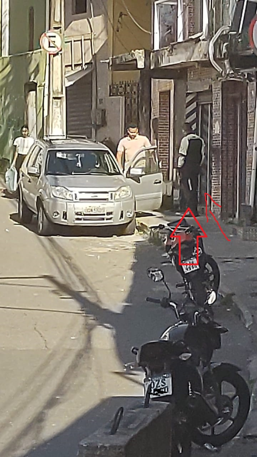 Transalvador intensifica ação contra veículos estacionados em locais proibidos na Boa Vista do Lobato e Alto do Cabrito