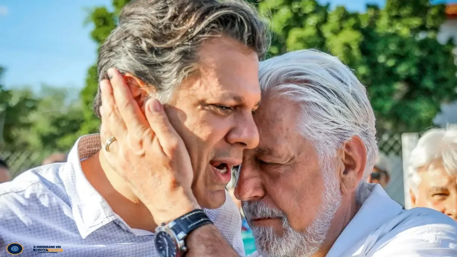 Haddad sai em defesa de Wagner: 