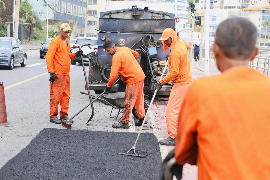 Manutenção durante o dia trava Salvador: por que a Prefeitura não realiza essas obras na madrugada?